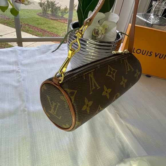 Louis Vuitton Mini Papillon - Picture 6 of 8